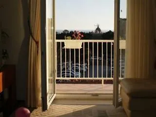 Gusar Szálloda 2*